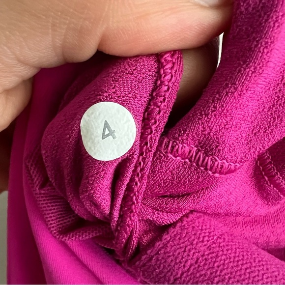 Lululemon Aria Tank II Raspberry Size 4 - Picture 5 of 12